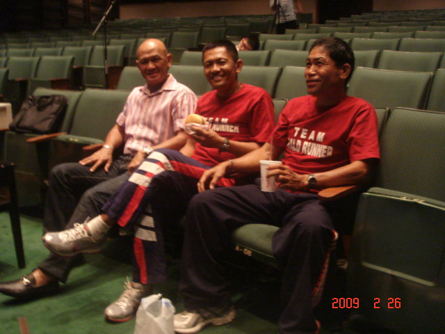 Team Bald Runner Before The Lectures