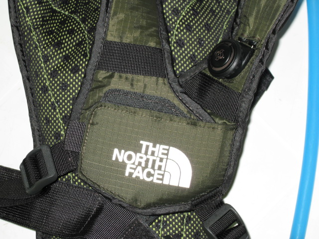 Two Velcros (Chest & Belt) & Black BOA Screw Knob. Tighten the Screw & No-Slosh Sound of Water Could Be Heard