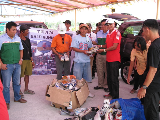 Sixty (60) Pairs of Shoes Were Given @ Payatas