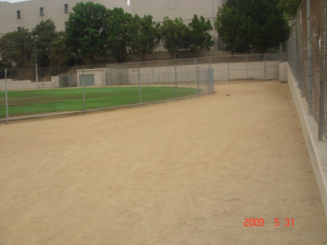 High School Students Are Fast Runners Because of The Oval Track