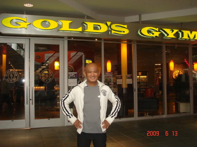 A Pose @ Gold's Gym (7th & Fig) Los Angeles