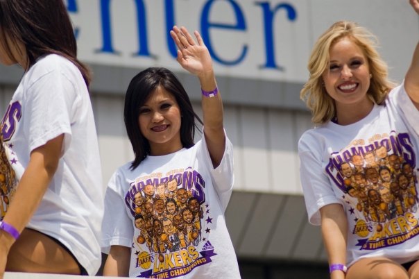 More Pics of the Lakers Cheerleaders