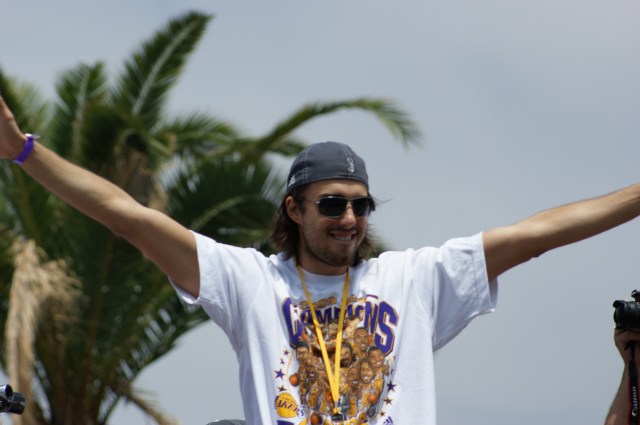 Pau Gasol @ 2009 LA Lakers Victory Parade (Photo Courtesy of Ben Gaetos)
