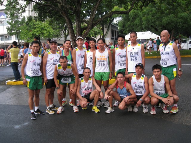 Teams Bald Runner Before The Race