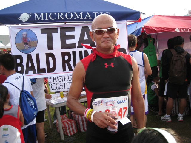 IMG_2250 At The Team Bald Runner Booth (Note: BR's Logo)
