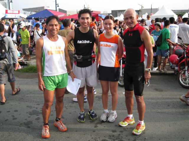 IMG_2251 Natz aka i2runner with GF & Coach Titus