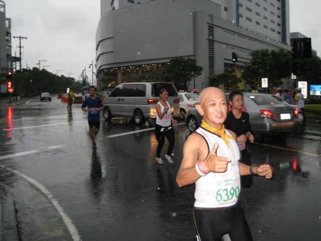Turning Right At Rizal Drive After Coming From Kalayaan Flyover