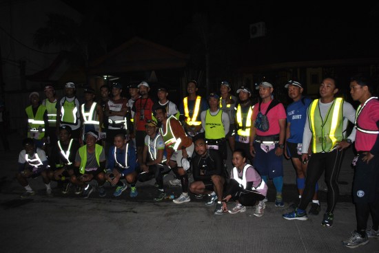 25 Runners On The Start Of The Last Leg/Day
