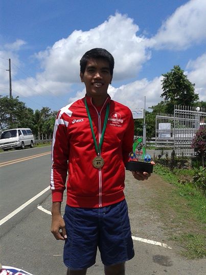 Overall Champion Alfred Delos Reyes