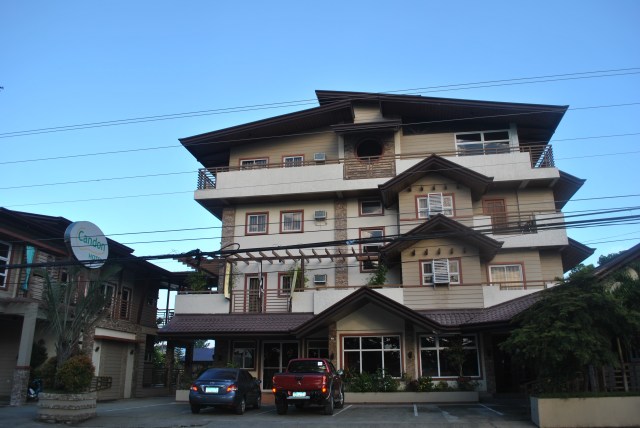 Candon Hotel Along The National Highway
